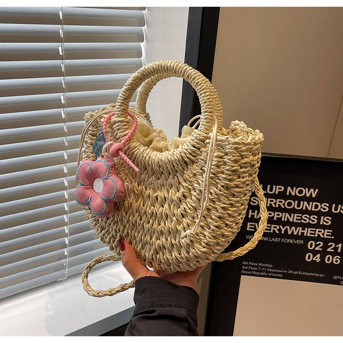SIMPLE SHOULDER CROSSBODY BEACH HANDBAG_CWAB2318 - Bellissima by Ari LLC.