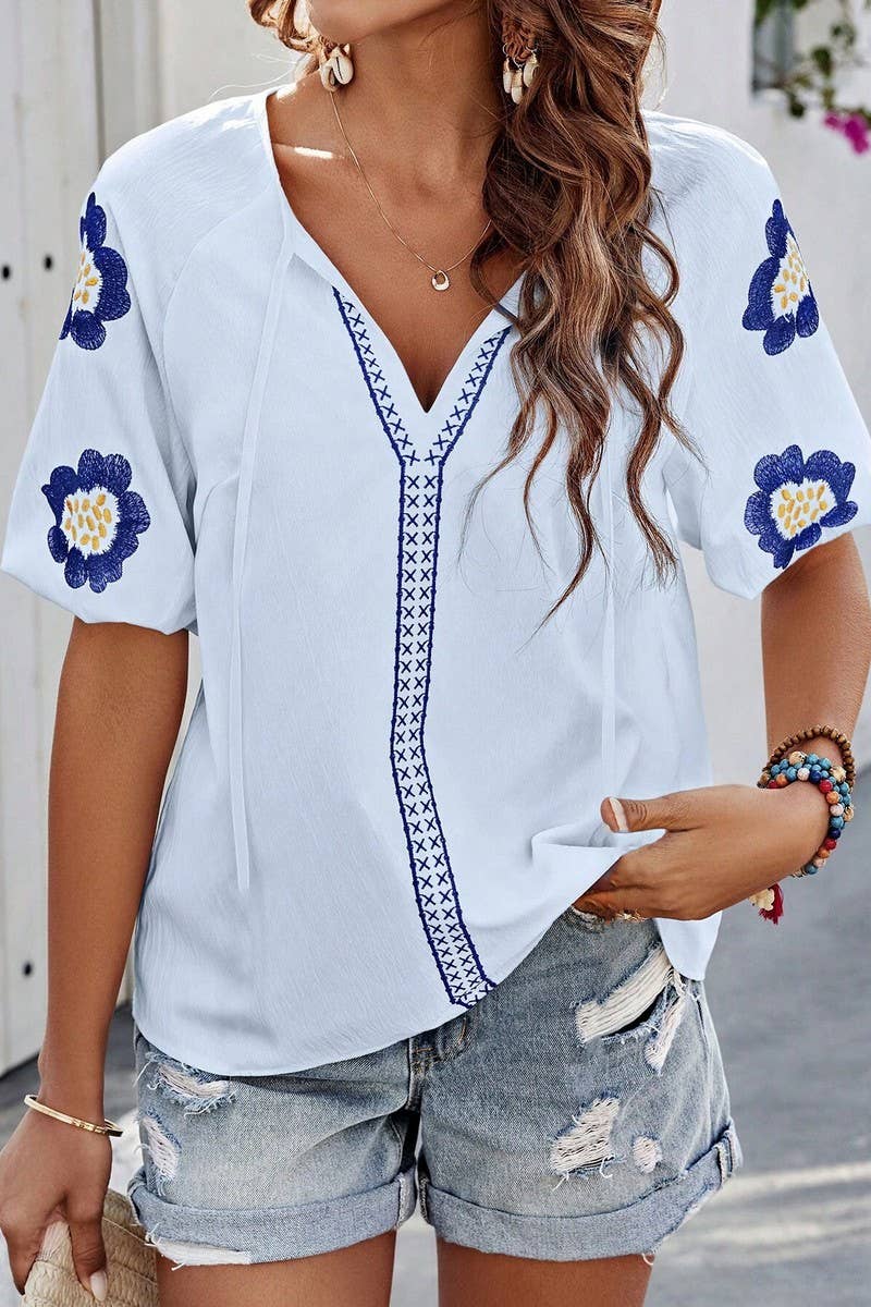CWTSTS0678_SPRING AND AUTUMN DESIGN V-NECK LOOSE SHIRT - Bellissima by Ari LLC.